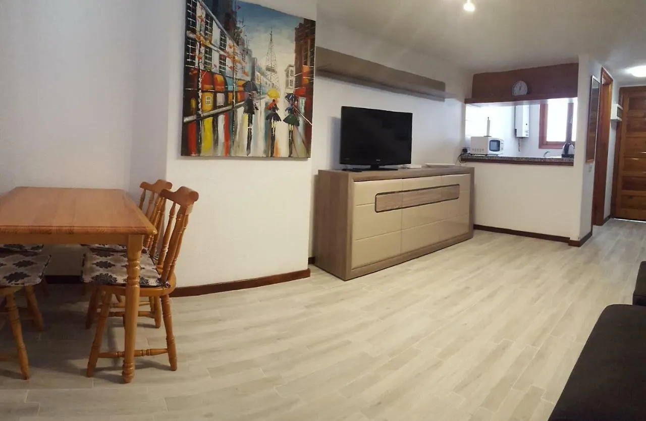 Appartamento Beautiful Duplex With Heated Pool Playa de las Americas